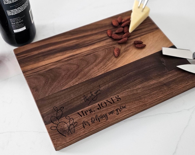 Personalized cutting board – Teacher Appreciation: Custom Engraved "Thank You [Name] for Helping Me Grow" with Plant Design, Unique Keepsake