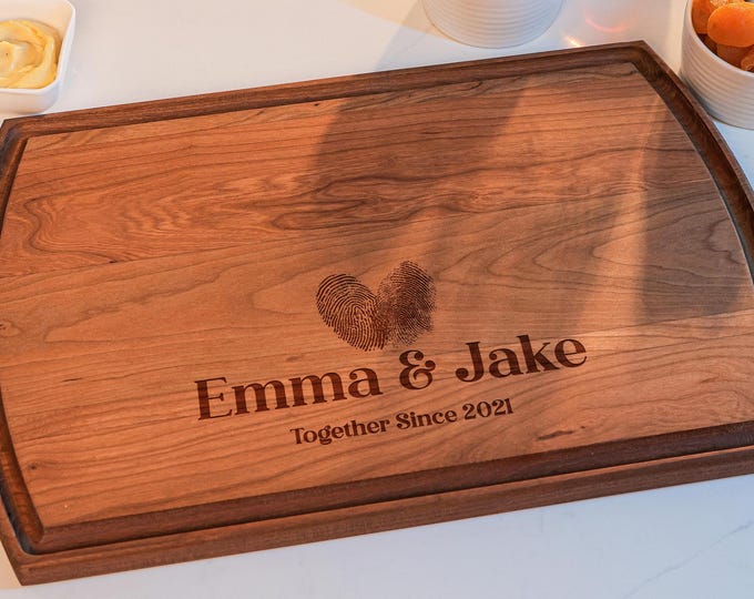 Personalized Charcuterie Board – Fingerprints Couple Gift: Custom Cutting Board | Anniversary, Wedding, Engagement, Housewarming Present