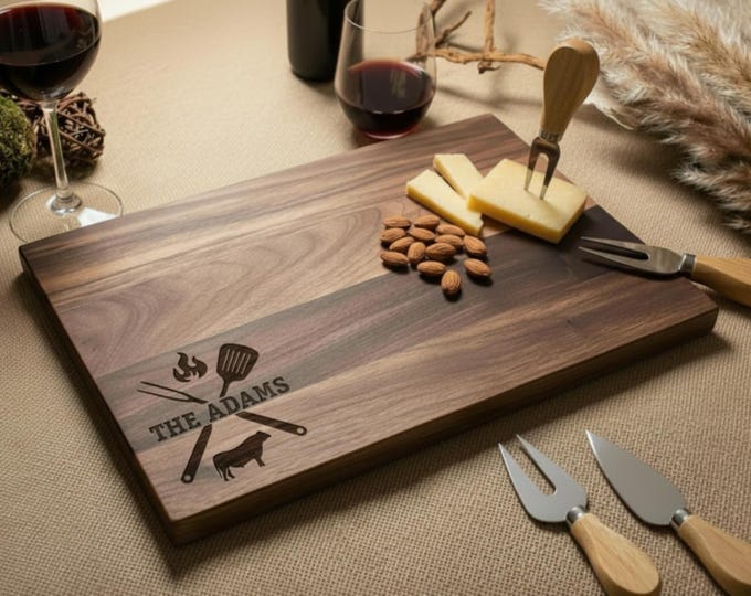 Personalized Charcuterie Board – BBQ Theme: Custom Cutting Board - Housewarming, BBQ Lovers, Anniversary, Hosting, Wedding, Christmas Gift