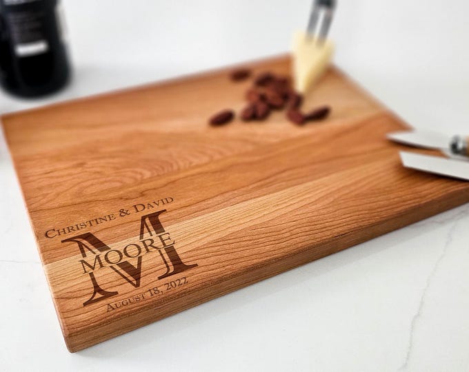 Personalized cutting board – Monogram: Custom Engraved with Initial, Family Name, Couple Names & Date – Wedding, Anniv and Housewarming gift