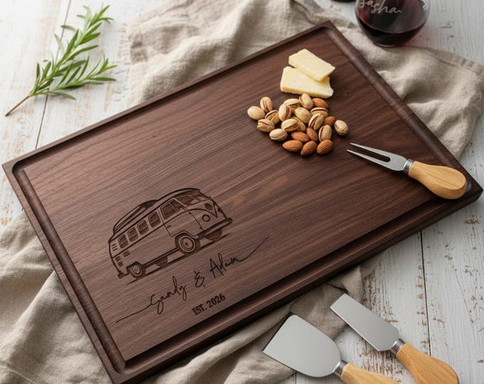 Personalized Charcuterie Board – Camping Couple: Custom Cutting Board, Gift For Nature Lovers, Kitchen Decor, Van Campers, Housewarming