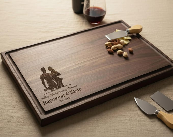 Personalized Cutting Board – Athletic couple: Custom Engraved Charcuterie Board, Couple workout, Gym Buddy, Weightlifting Partners Gift