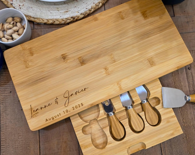 Personalized cheese board set: Couples Gift, Charcuterie Board Set, Wedding gift, Engagement Gift, Housewarming Gift, Anniversary Gift