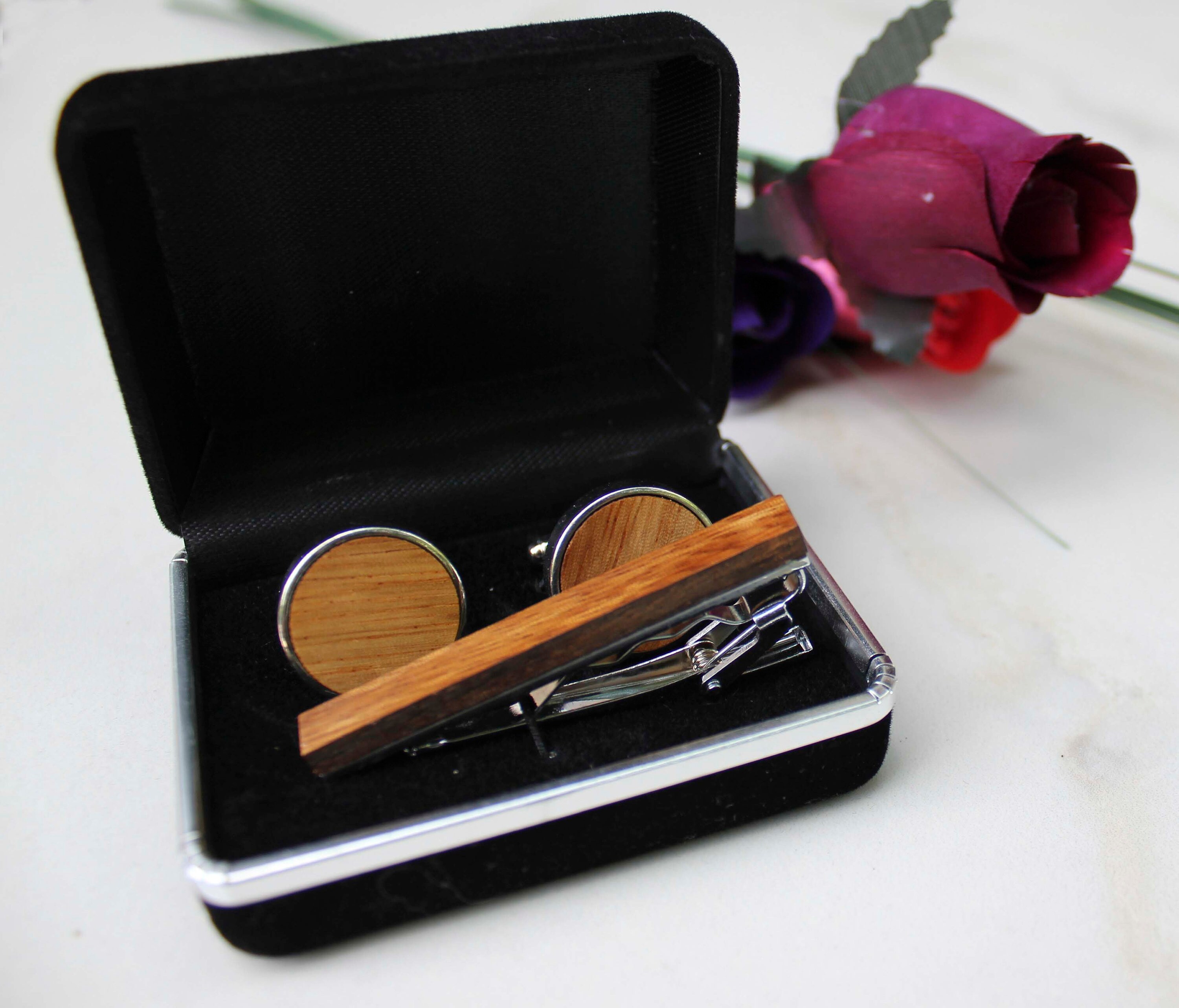 Set of 5 Personalized CuffLinks and tie clips, Wooden CuffLinks, Custom