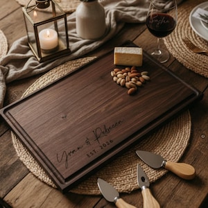 Personalized cutting board, Custom cutting board, Engraved cutting board, Wedding gifts, Gifts for the couple, Christmas gifts Bild 2
