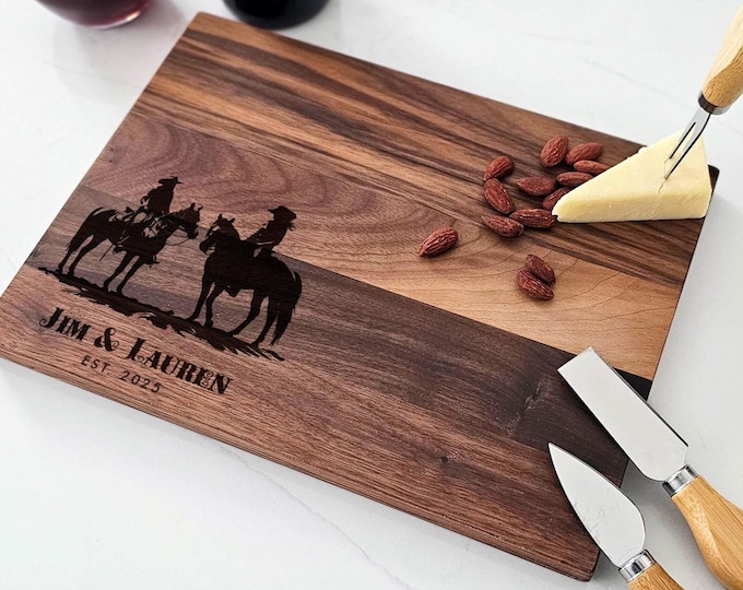 Personalized Cutting Board – Cowboy & Cowgirl with Horse: Custom Engraved Charcuterie Western Kitchen Decor, Gift for Him and Her