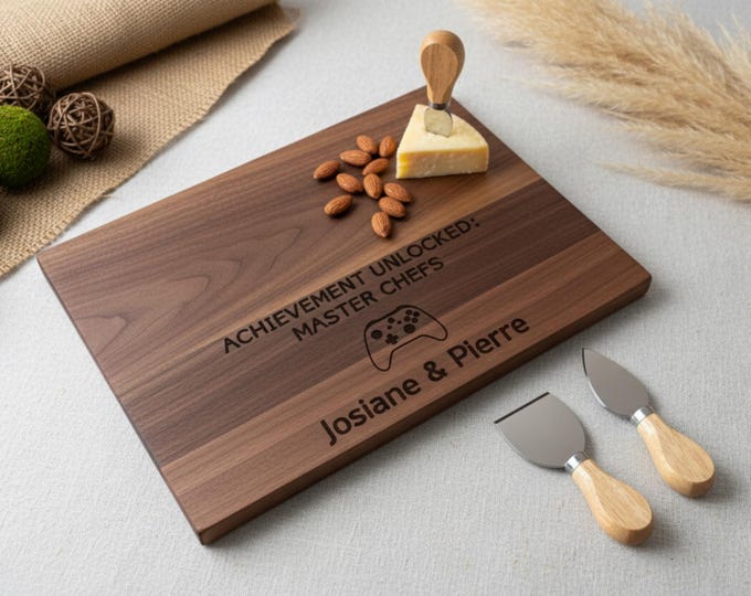 Personalized Cutting Board – Gaming Couples: Custom Engraved Charcuterie Board For Gamers, Quirky Engagement, Wedding, & Housewarming Gift