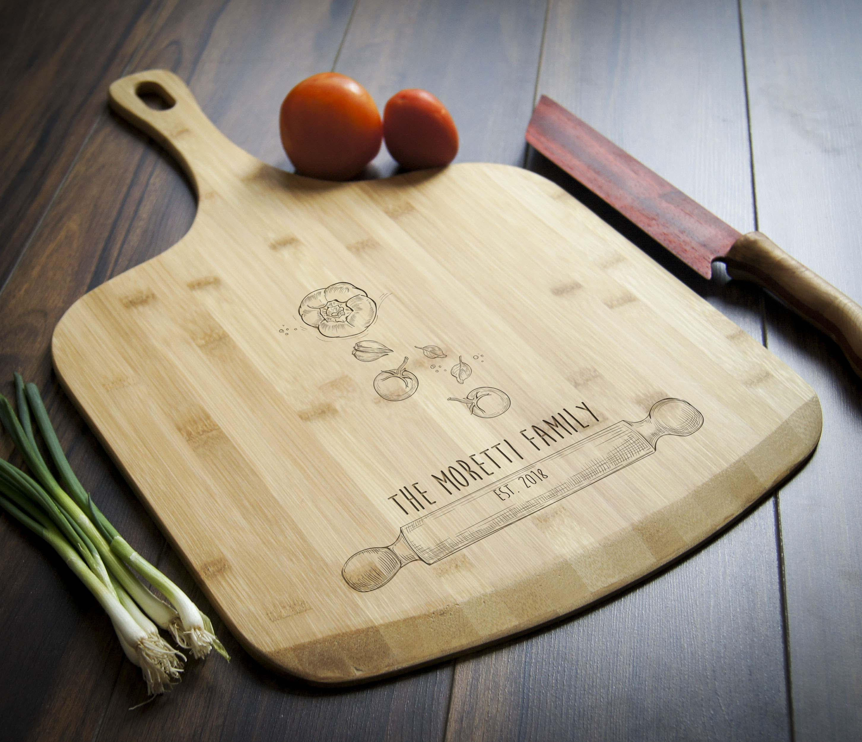 Personalized pizza board, custom pizza peel, engraved pizza board