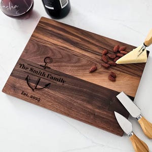 Personalized cutting board – Nautical Anchor: Custom Engraved Charcuterie Board, Captain Gift, Sailor Gift, Housewarming Gift, Wedding Gift