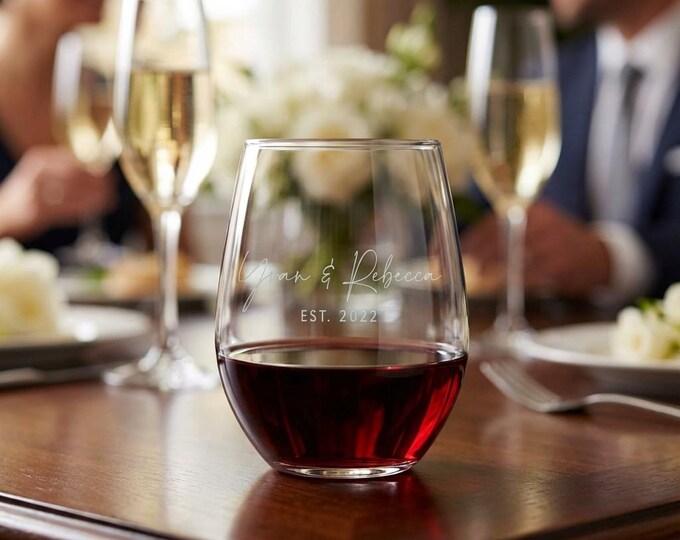 Personalized wine Glass, wine glasses, Stemless wine glass, Engraved Glass, Monogram wine Glass, wedding gifts, bridesmaid gifts