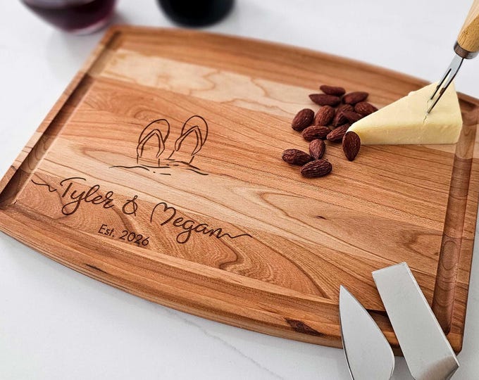 Personalized Charcuterie Board – Beach Couple: Custom Cutting Board | Ocean, Home Decor, Beach Wedding, Sun, Housewarming, Engagement Gift