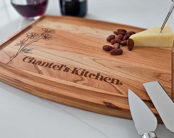 Personalized cutting board – Modern Floral: Custom Engraved with Name for Mom – Ideal for Mother’s Day, Birthday & Gift for Her