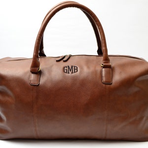 Personalized Mens Travel Bag, Groomsmen gift personalized, Groomsmen Travel bag,Custom bag Groomsmen, Monogrammed duffle bag, Weekend Bags R Brown bag + initials