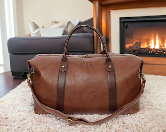 Personalized Weekender Bag: Groomsmen gift Duffle Bag with Initials. B