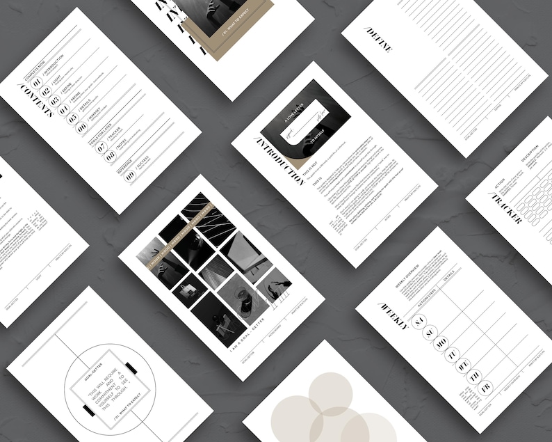 Op de afbeelding: Een set zwart-witte printbare plannerpagina's met de woorden "Define", "Introduction", "Weekly Tracker", "Contents" en "I Am All The Better" in vetgedrukte letters. De pagina's zijn ontworpen voor het stellen van doelen en productiviteit.