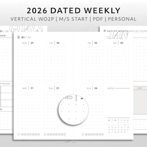 Puede incluir: Un planificador semanal fechado de 2026 con un diseño vertical. Las páginas son blancas con una cuadrícula de puntos y texto negro. El planificador incluye secciones para objetivos, seguimiento diario y notas. El texto "2026 DATED WEEKLY" está en la parte superior.