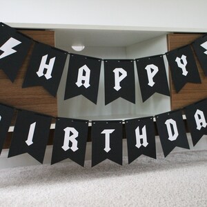 Rock N' Roll Birthday Banner, Rock N' Roll Birthday Party, Guitar Banner, Music Birthday Banner, Music Party, Rock N' Roll Party Decorations imagem 4