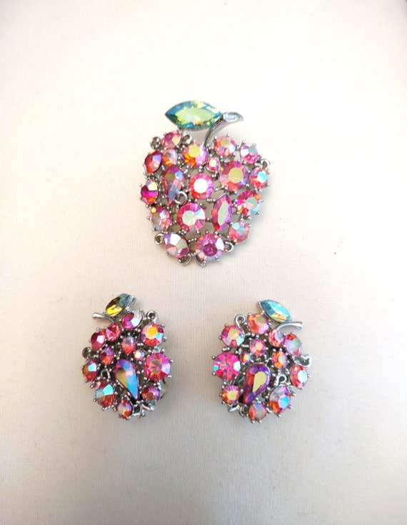 Lisner Carnation Pink Aurora Rhinestone Apple Bro… - image 1