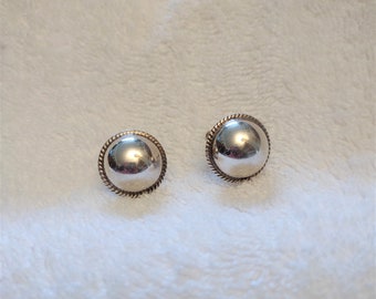 Mexican Sterling Earrings Round Screw Back