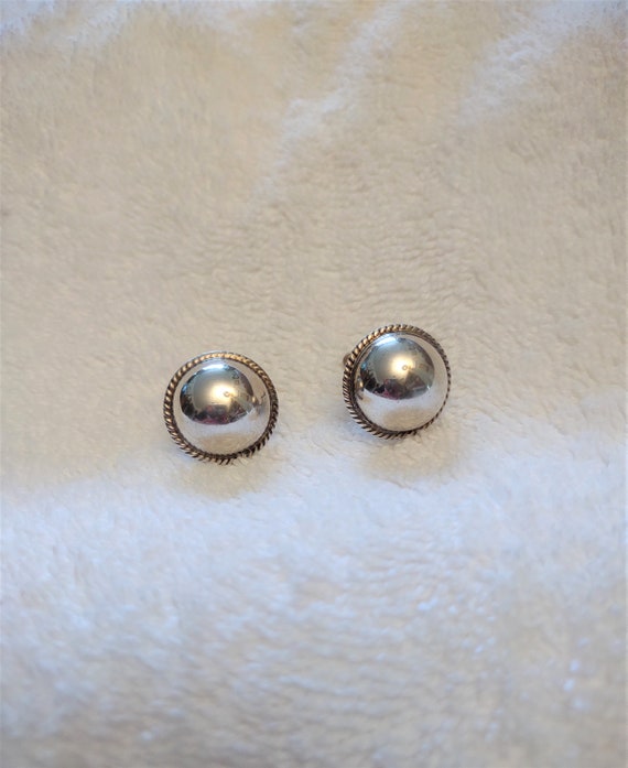 Mexican Sterling Earrings Round Screw Back