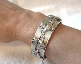 Whiting & Davis Hinged Bangle Bracelet Leaf Design