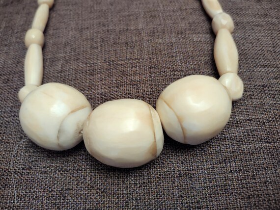 Vintage Handmade Bone Bead Necklace - image 3