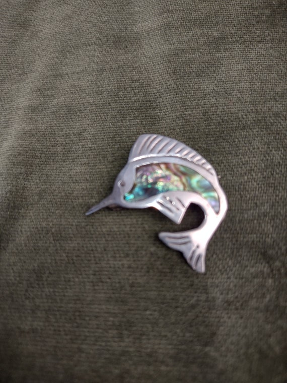 Sterling Swordfish Brooch with Inlaid Abalone - image 2