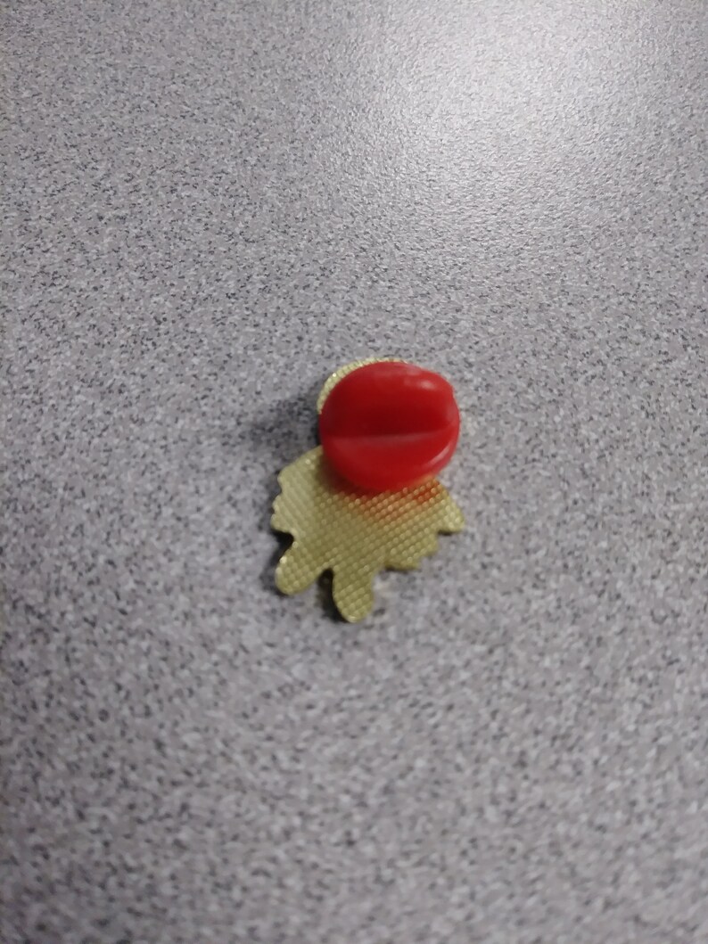 Vintage Raggedy Ann Pin