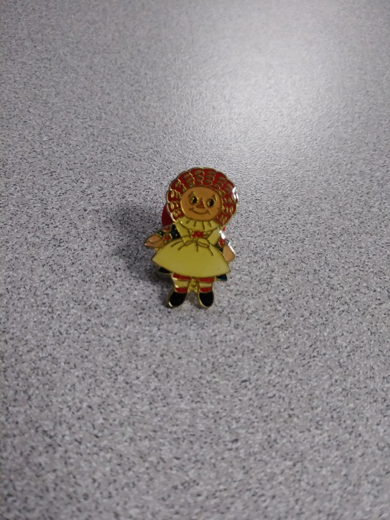 Vintage Raggedy Ann Pin