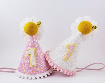 first beeday, happy bee day, sweet to bee one, first bee day, sweet as can bee party, bee birthday outfit girl, first bee day, bee 1st birth