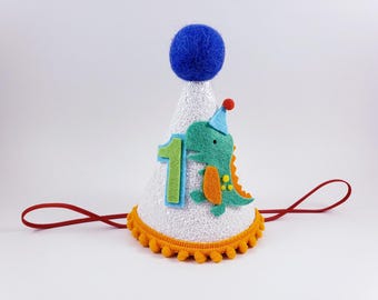 boy dinosaur party, wild one birthday, dinosaur birthday boy, dinosaur birthday, dinosaur birthday outfit, boy dinosaur 1st birthday decor