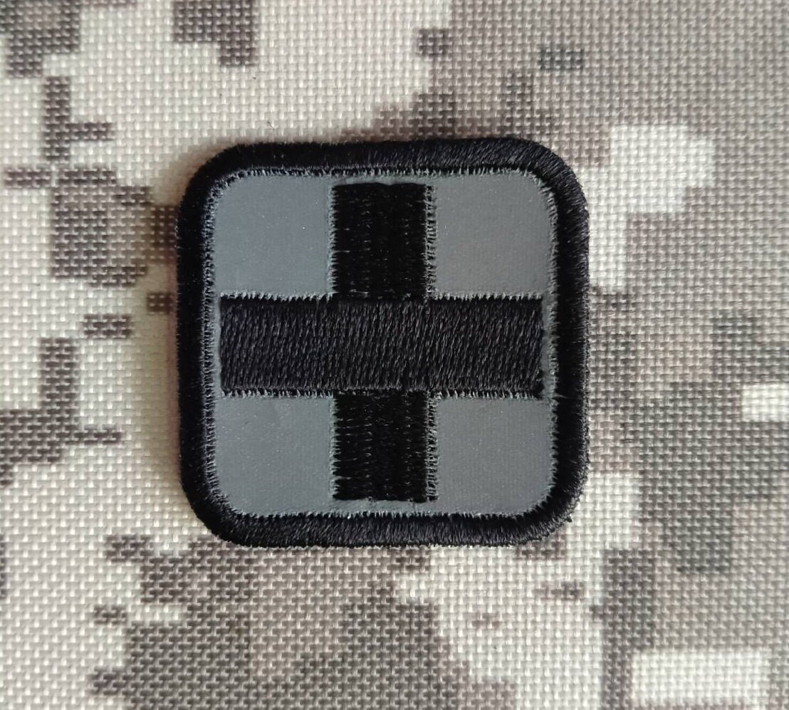 1 Pcs. MEDIC Patch EMS EMT Paramedic Medic, White Line Patch, Embroidered  Sew on Patch or Hook Backing for Attachment Patch Size 1.5x 3.5 