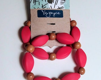 Ruby Red Stretch Bracelet Beaded Bracelet Chuncky Bead Red Wood Wooden Pair Set Gift for Her Holiday Gift Set Soft Metal Free Stretch