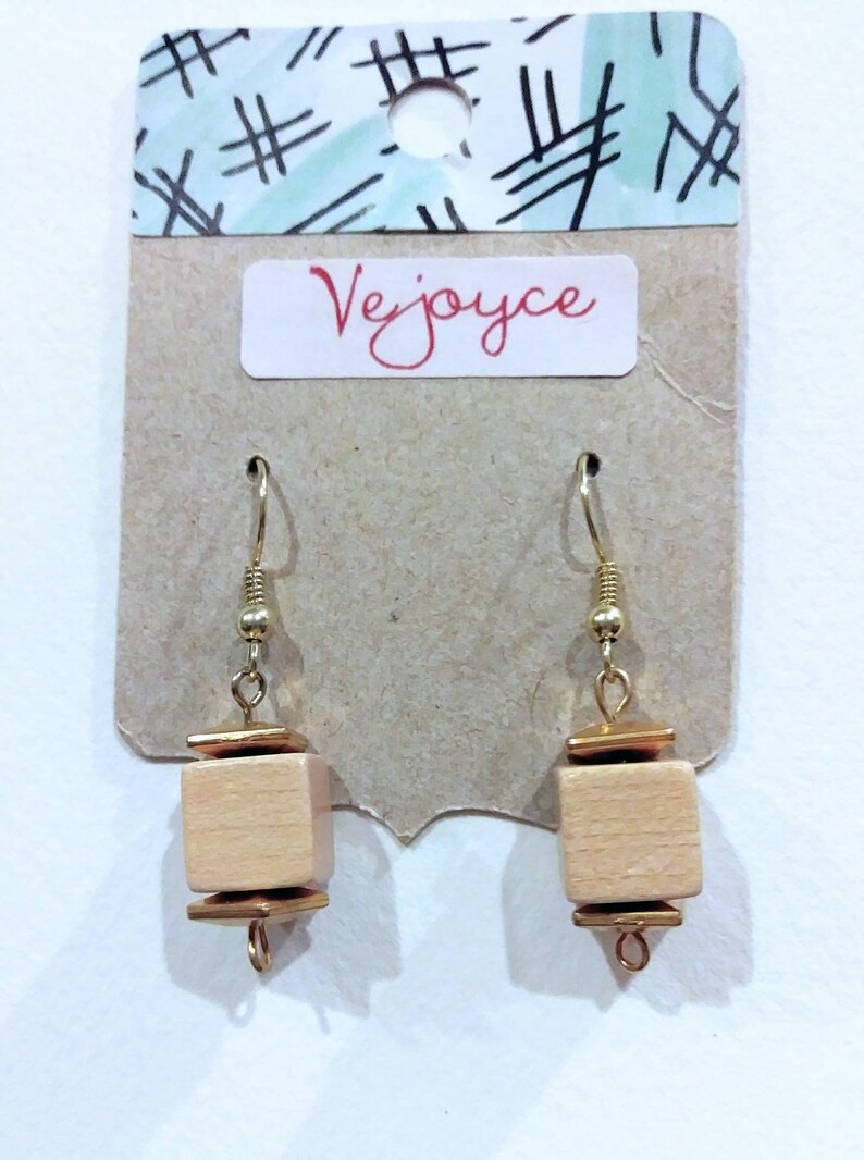 Block Head Wooden Earrings Modern Cube Wood Pink Gold Dangle Square Gift for Her Geometric Drop Block Classy Earrings Dainty natural Barbie Bild 2