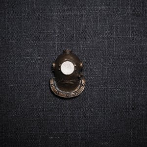 Deep Sea Diver Helmet Magnet