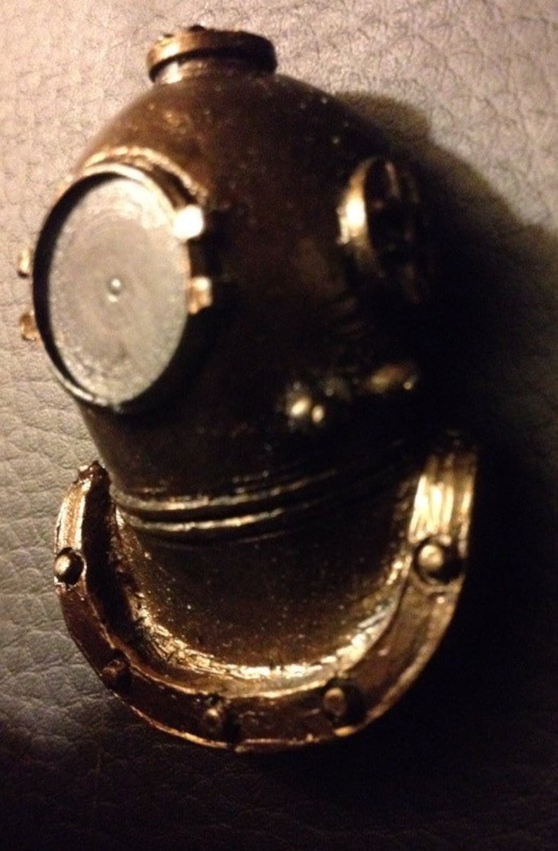 Deep Sea Diver Helmet Magnet - Etsy