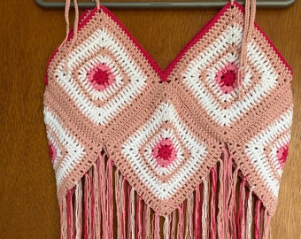 Haut de festival d'été rose et blanc au crochet, haut court, brassière, haut carré à pampilles pour grand-mère, 100 % coton