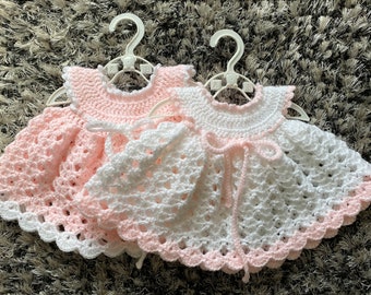 Pretty Handmade Crochet Baby Dress Short Sleeve Frills 0-6 Months