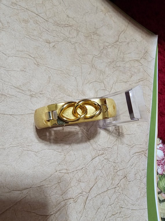 Mannelli 24k Gold Plated Ostrich Bracelet Hinged B