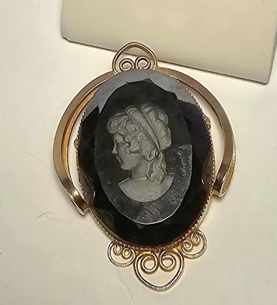 Cameo Reversed Carved Black Glass Pin Pendant and… - image 2