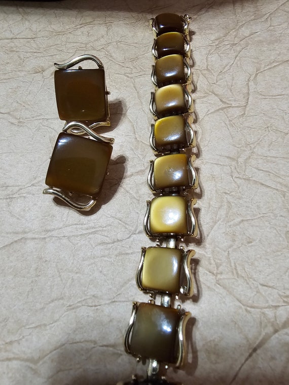 Coro Thermoset Brown Gold Tone Bracelet and Clip … - image 2