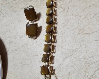 Coro Thermoset Brown Gold Tone Bracelet and Clip On Earrings Parure