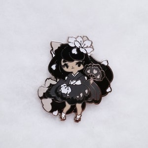 Black Kitsune Pin - Limited Edition