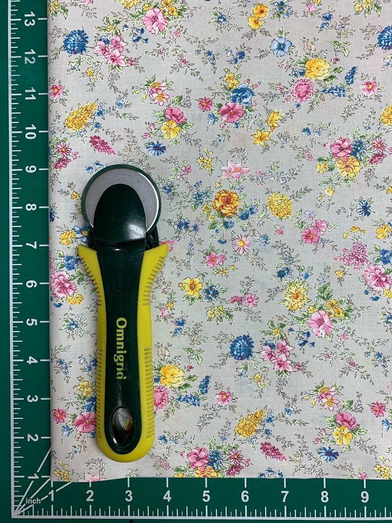 Memoire a Paris Grey Floral Fabric Lecien 820815 90 by the HALF YARD