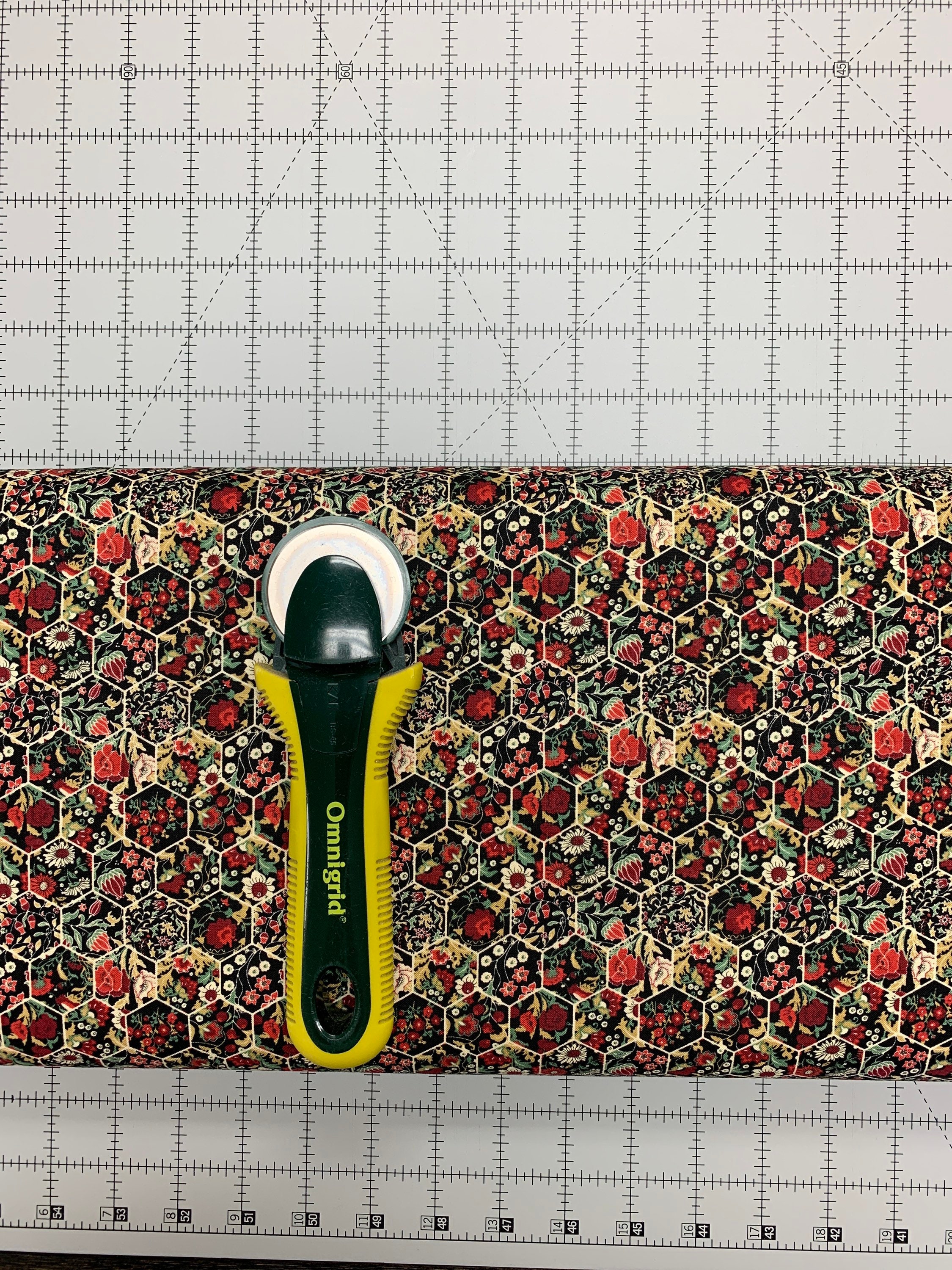 Garden Delights III Hexagon Fabric // In The Beginning 11GSG1 Etsy