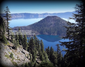 CRATER LAKE - Wizard Island, Oregon