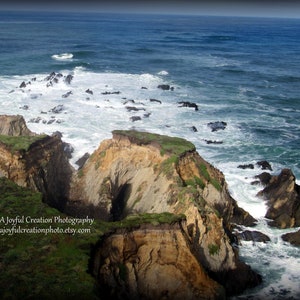 PACIFIC OCEAN - Point Arena, California   8x10 photograph