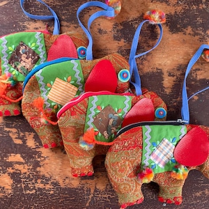 Monederos de elefante hechos a mano