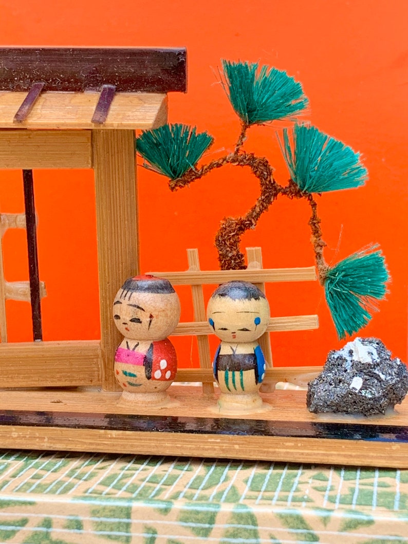 Tiny Kokeshi Doll Scene image 4