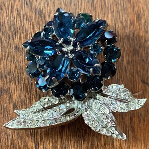 Vintage Blue Rhinestone Flower Brooch
